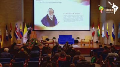 Galli: 'El desaf�o de caminar juntos para componer una teolog�a sinodal'