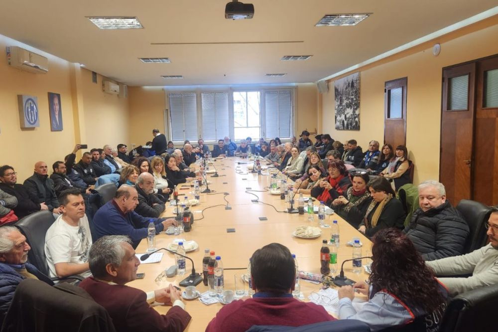 En medio de una fuerte crisis y recesin, gremios de la Cultura debatieron en la CGT sobre el prximo Congreso Federal