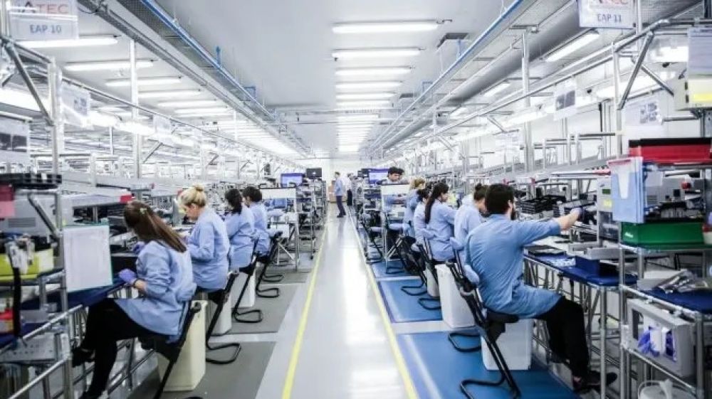 La industria sigue en cada libre: cay casi 6% en julio en la comparacin interanual, segn FIEL