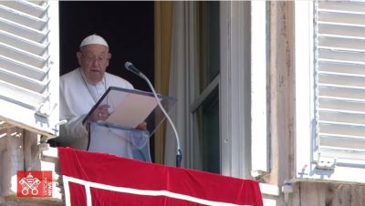 �ngelus del Papa: No es f�cil seguir al Se�or, pero solo �l es la plenitud de vida