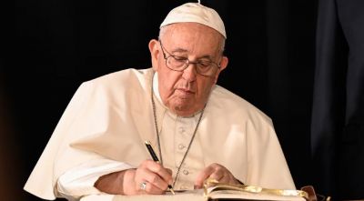 Papa Francisco escribe un documento sobre el papel de la literatura en la vida del sacerdote y del seminarista