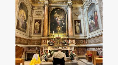 Papa Francisco visita la tumba de santa Mnica, madre de san Agustn, en centro de Roma