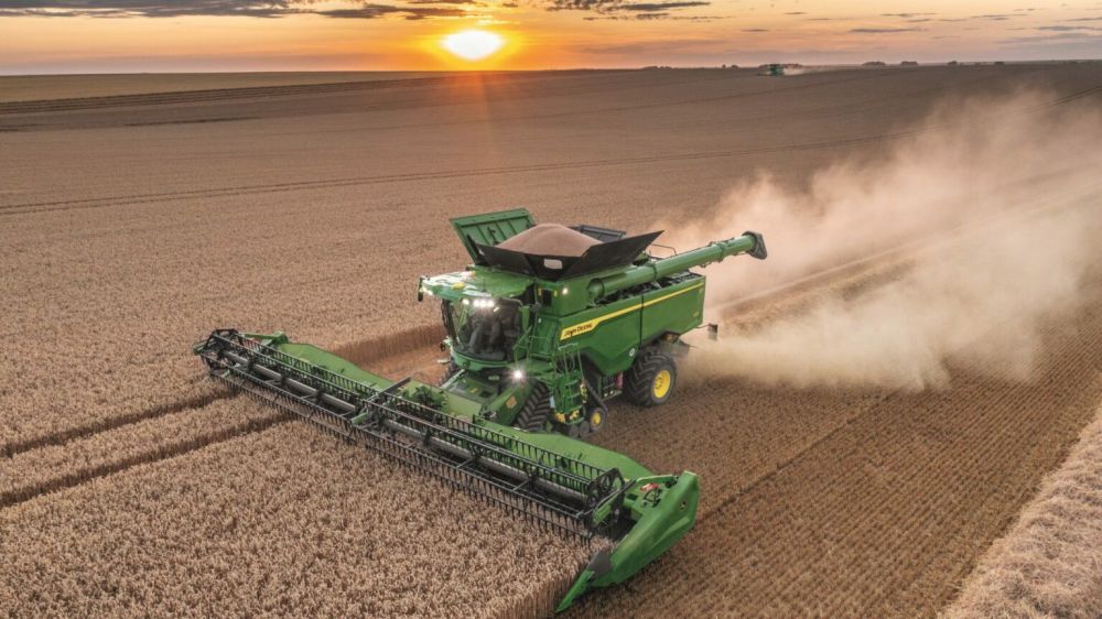 Despidos por goteo en la fbrica de maquinaria agrcola John Deere, la multinacional exportadora seala a la cada de la demanda y de la rentabilidad