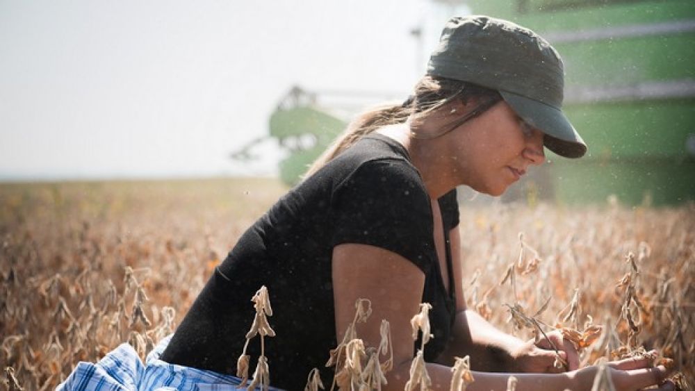 Apenas el 12,7% de quienes trabajan en el campo son mujeres