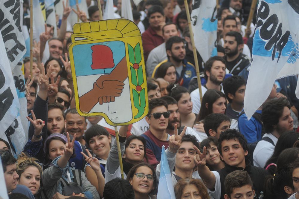 La hora de salir a la calle: el peronismo apuesta a movilizar contra el veto