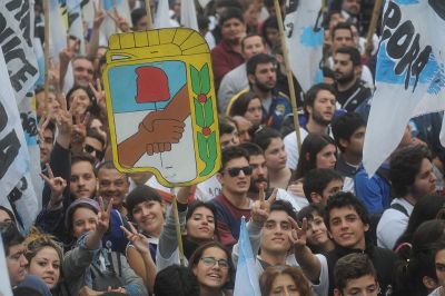 La hora de salir a la calle: el peronismo apuesta a movilizar contra el veto