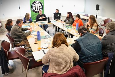 ATE declar estado de asamblea permanente y movilizacin en toda la administracin pblica