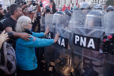 Una masiva marcha respaldar a los jubilados y enfrentar el veto de Milei