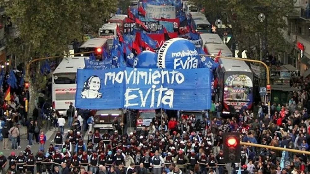 El Movimiento Evita, partido en dos: Axel Kicillof o Mximo Kirchner, esa es la cuestin