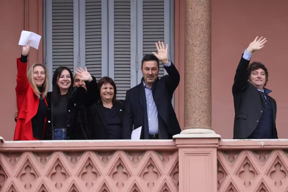 Tras una etapa de repliegue, Patricia Bullrich se involucra en el plan de Javier Milei para ordenar la poltica y apuntalar la gobernabilidad