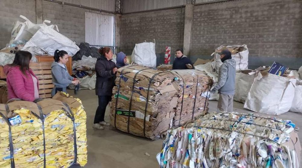 Nueva carga de materiales reciclables desde la Planta de Tratamiento de Residuos