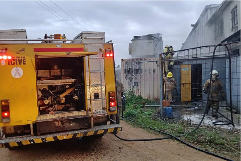 Incendio en fbrica de jugos en el Parque Industrial de Concordia fue sofocado por Bomberos Voluntarios