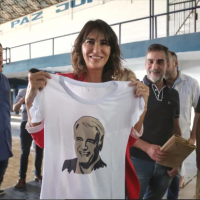 En plan rebelde, Natalia de la Sota cede al PJ barrial la vidriera en el homenaje al fundador del cordobesismo