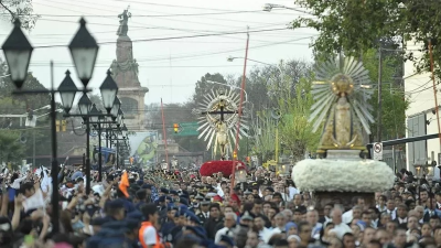 Salta: Una multitud renov el Pacto de Fidelidad con el Seor y la Virgen del Milagro