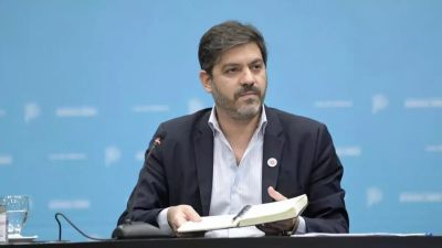 Carlos Bianco: Donde vas te piden ms patrulleros, hospitales, escuelas, caminos rurales. Todo eso es el Estado