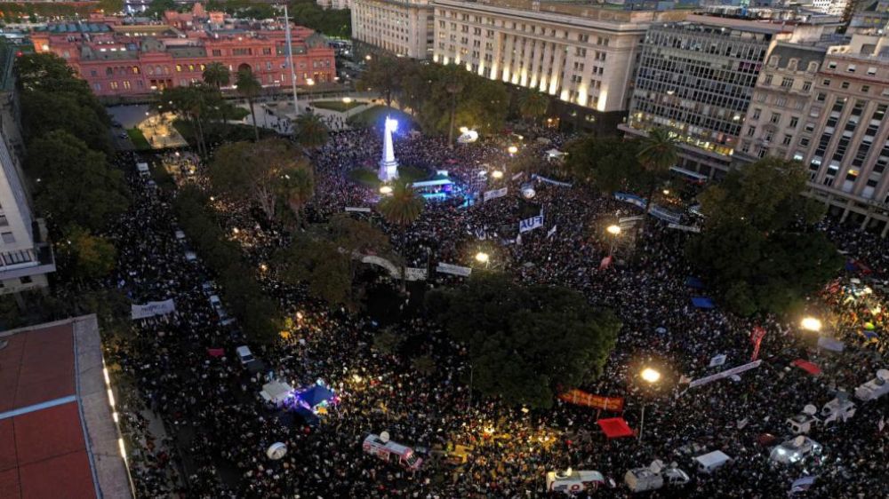 Los universitarios anunciaron un paro y ya proyectan otra multitudinaria movilizacin contra el veto de Javier Milei al aumento de fondos