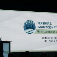 Frigerio particip en la apertura del congreso de CREA