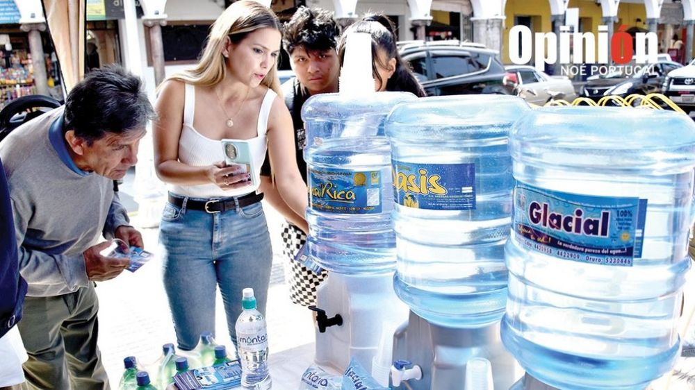 Hay 200 embotelladoras de agua autorizadas; Senasag alista operativos