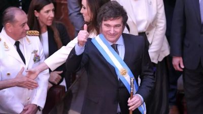 S�lo el 35% de los argentinos est� conforme con la marcha general del pa�s, a nueve meses del gobierno de Milei