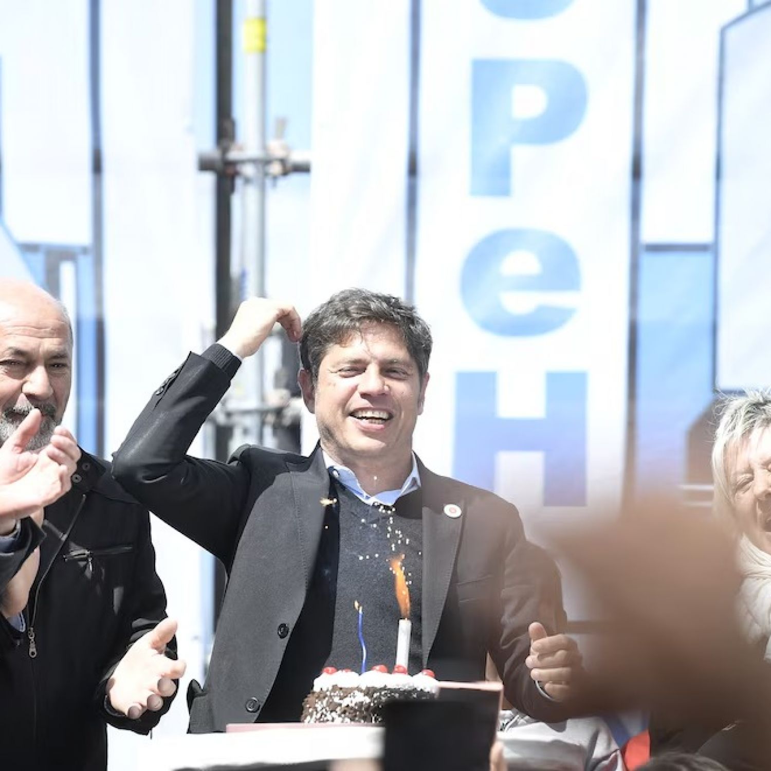 Los intendentes de Kicillof calientan el Día de la Lealtad con un acto ...