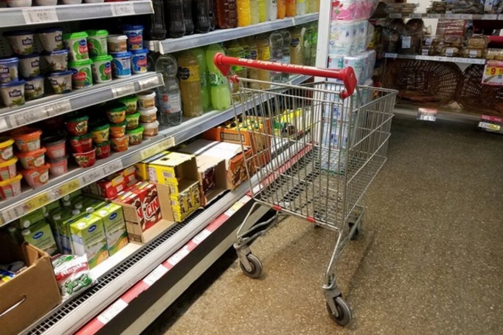 Por la crisis econmica, hubo una fuerte cada en las operaciones de los supermercados