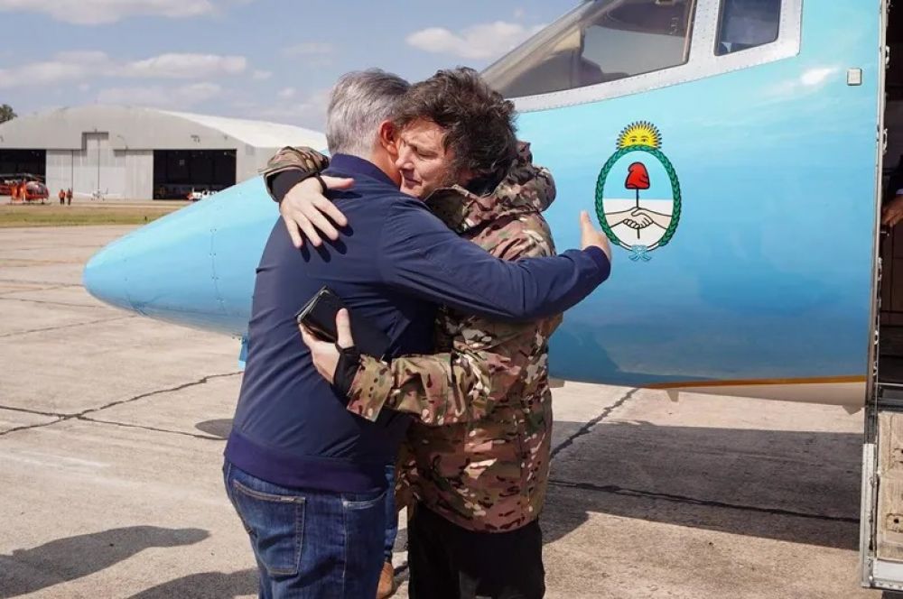 Javier Milei y Martn Llaryora en Crdoba: unidos por los incendios y por las encuestas