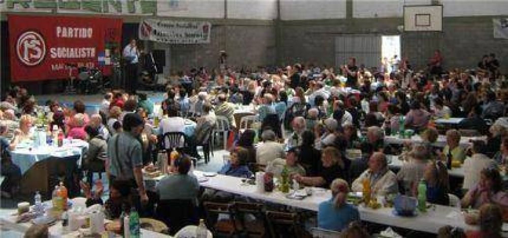 Asumi� la conducci�n del Partido Socialista de General Pueyrred�n