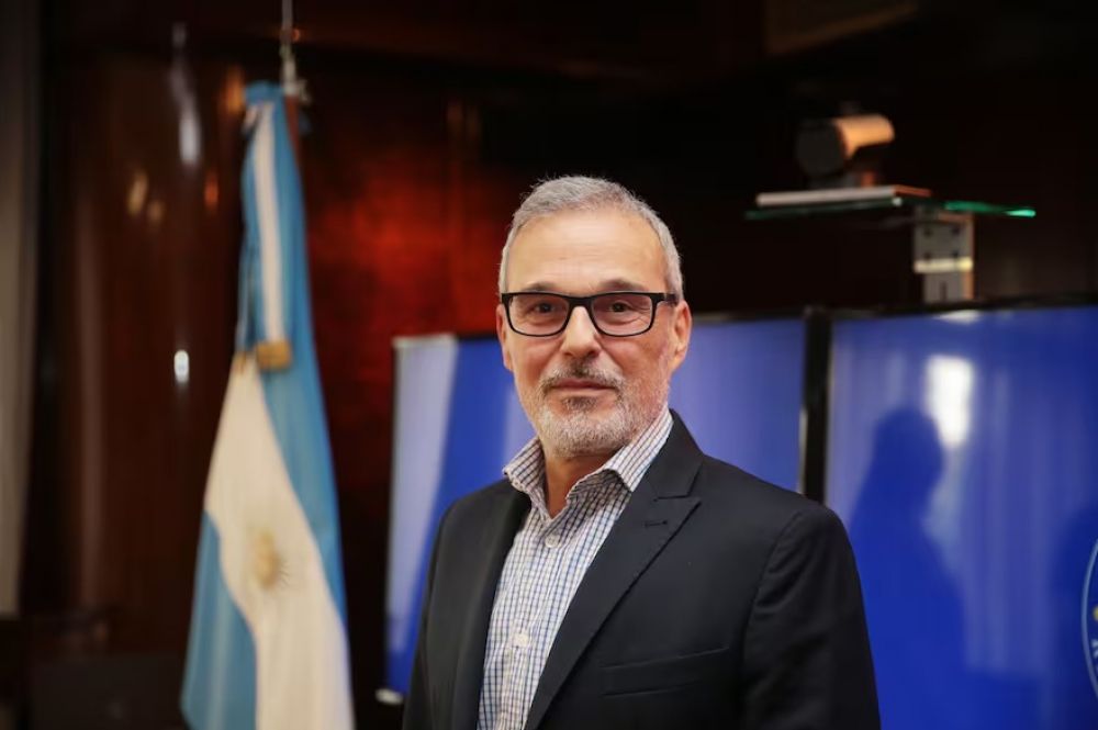 Renunci el ministro de Salud y el Gobierno lo reemplaza con el cardilogo Mario Lugones