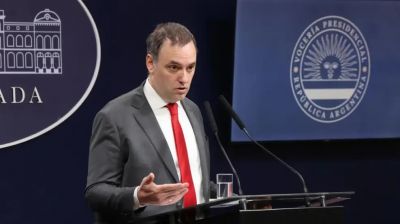 Manuel Adorni baja la confrontacin con la marcha universitaria: 