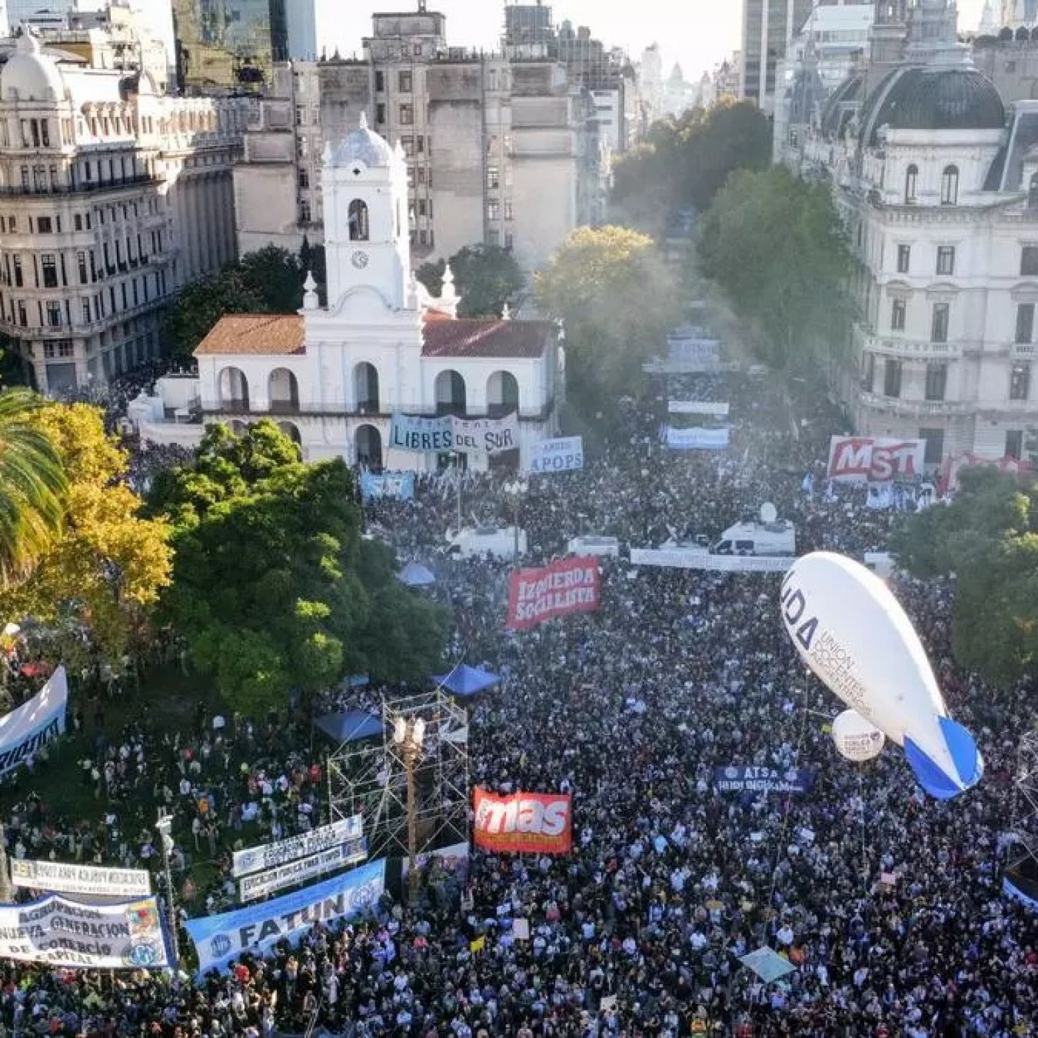 El peronismo pone en pausa su interna para hacer una demostración de ...