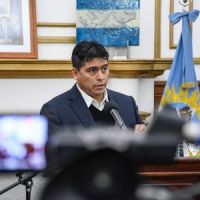 Vidal anunci cambios en el gabinete provincial y analiz la situacin financiera en Santa Cruz