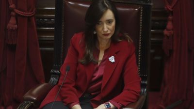 Villarruel arma en silencio la derecha lgica y espera que Karina y Pareja choquen