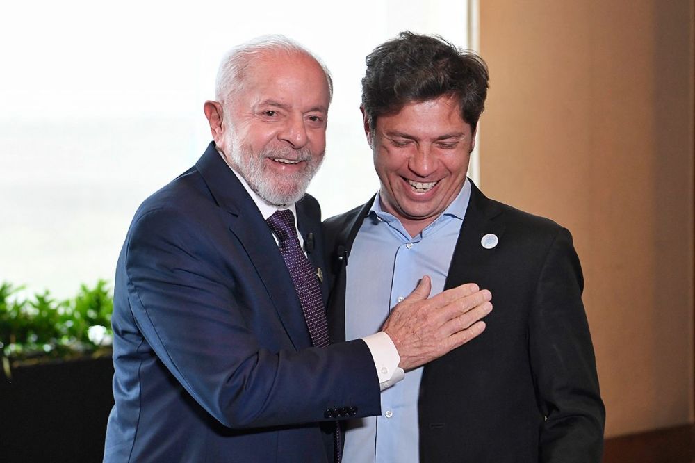 Kicillof en Mxico: asuncin de Sheinbaum, foto con Lula y crticas por la ausencia de Milei