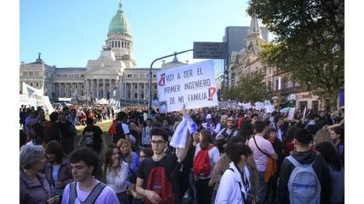 Un claro mensaje al Gobierno desde la segunda Marcha por la Universidad y la educacin pblica