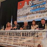 El juez Ariel Lijo particip de un acto sindical convocado bajo consignas contra Milei