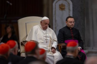 El Papa Francisco llama a tomar las armas del amor, oracin y ayuno, por la paz en Tierra Santa