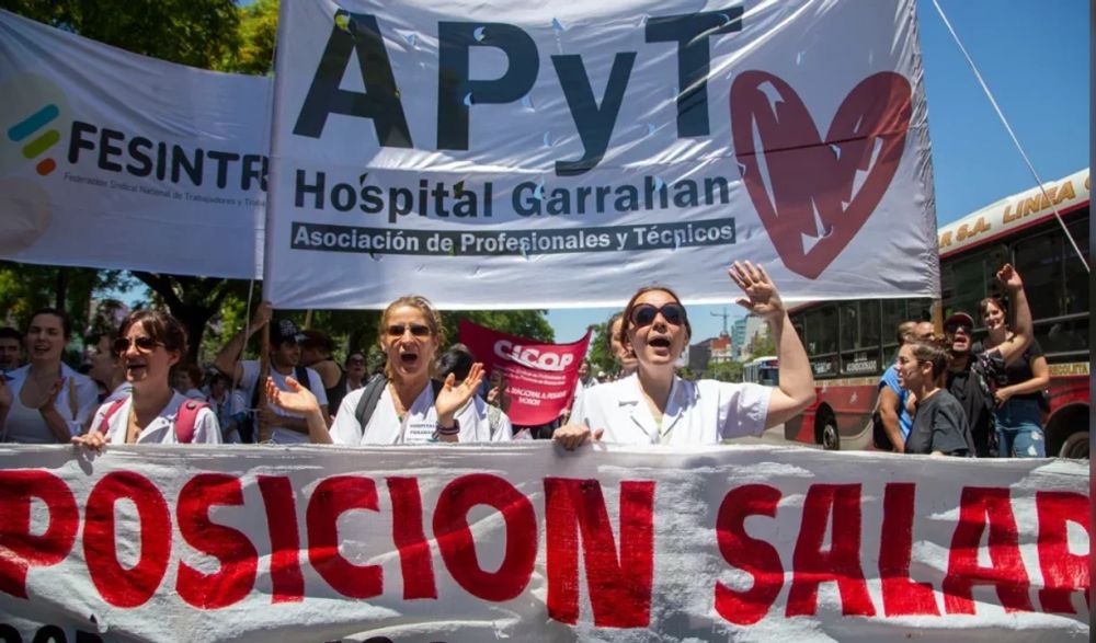 Trabajadores del Hospital Garrahan realizan un paro total por 48 horas en reclamo de una recomposicin salarial