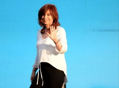 Es con todos, jefa: hacen fila para pedirle a CFK que la unidad del PJ incluya a Axel Kicillof