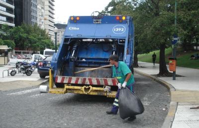 La crisis lleg a la basura: los datos que marcan el desplome de consumo y un problema importado