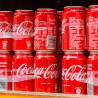 Coca-Cola gana consumidores, cuota y genera 1.377 millones tras cambiar su mercadotecnia