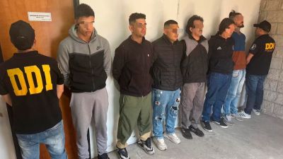 Falsos polic�as desvalijaron la casa de un joven y asaltaron una log�stica de PepsiCo en Zona Norte: ocho detenidos
