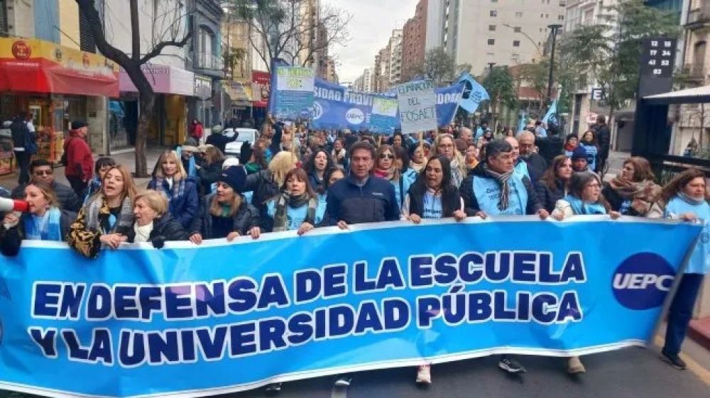 Docentes universitarios lanzaron un paro nacional de una semana desde el prximo lunes