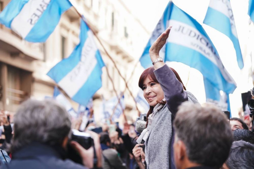 Furln, Pignanelli, Siley, Santa Mara, Catalano, Moser, Di Prpero, Martnez, Ortega y Municci: la armada sindical en la lista de CFK para conducir el PJ Nacional