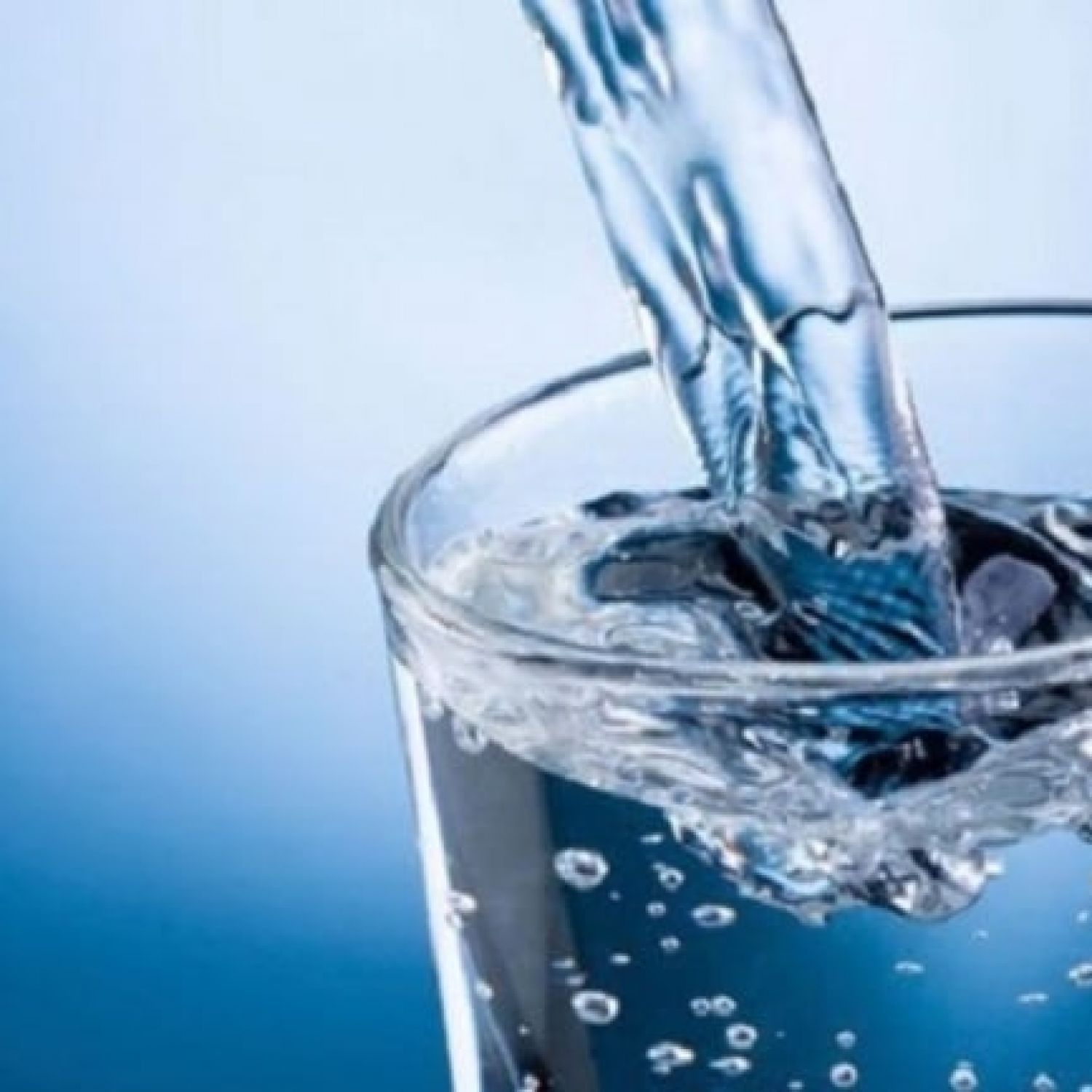 Se normaliza el servicio de agua potable en barrios posadeños