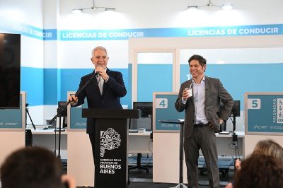 Tras la tensin por el PJ, Kicillof retom la agenda pblica: reunin con intendentes y foto con gremios