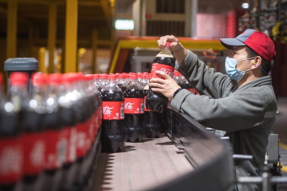 Coca-Cola reporta aumento de ingresos en tercer trimestre y reafirma confianza en mercado chino