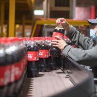 Coca-Cola reporta aumento de ingresos en tercer trimestre y reafirma confianza en mercado chino