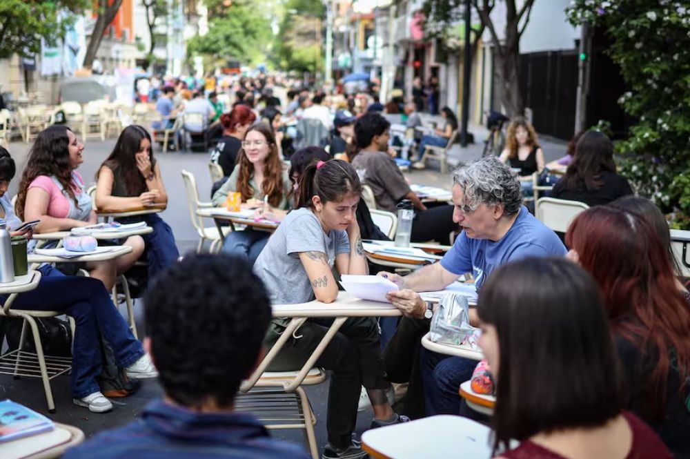 Duro reclamo del Gobierno a la UBA en plena puja por el presupuesto universitario