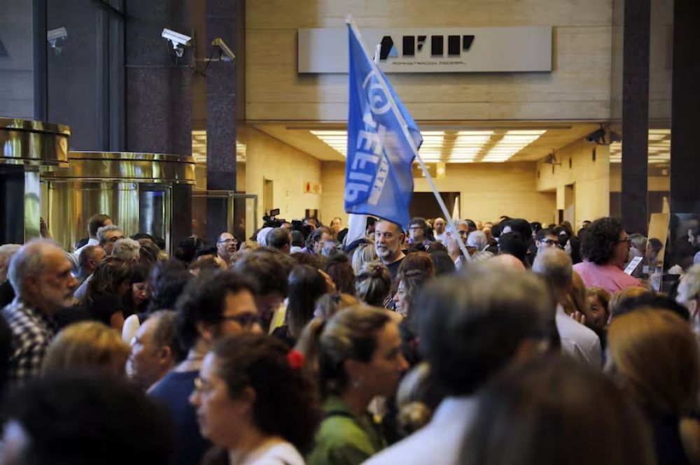 El Gobierno apuestan al desembarco de los nuevos jefes de ARCA para enfrentar la escalada con los gremios