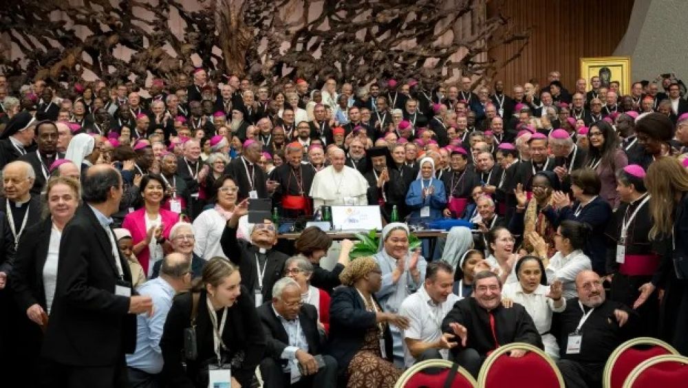 Diaconado femenino, descentralizacin El programa del Snodo para la Iglesia del maana